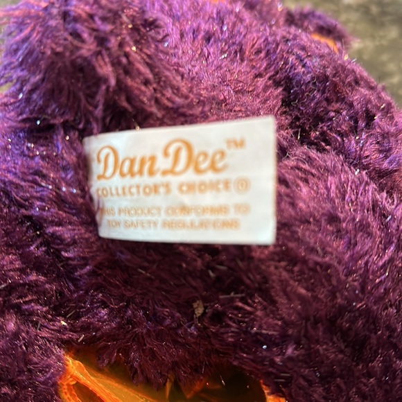 Dan.dee plush teddy bear, holding a jack-o’-lantern candy bag Halloween - Picture 4 of 4